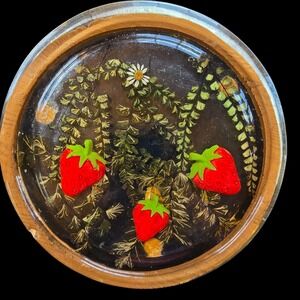 Vintage Gamut Designs Strawberry Ferns Daisy Acrylic Trivit